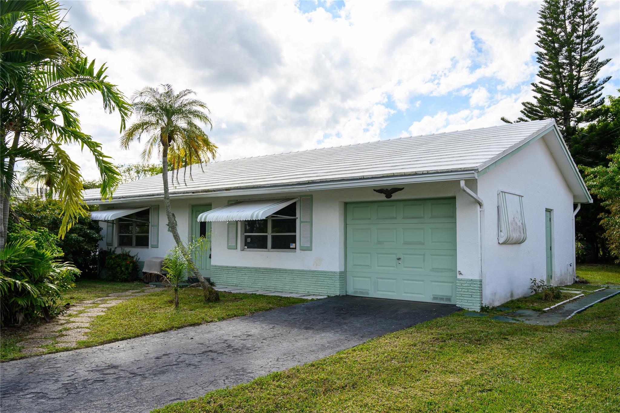 7005 Nw 94th Ter Tamarac FL 33321 | F10483535