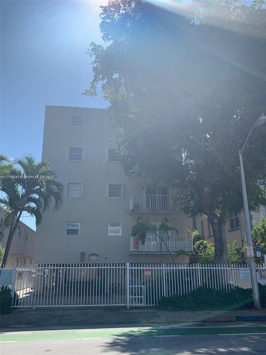 Meridian Plaza Assoc Cond