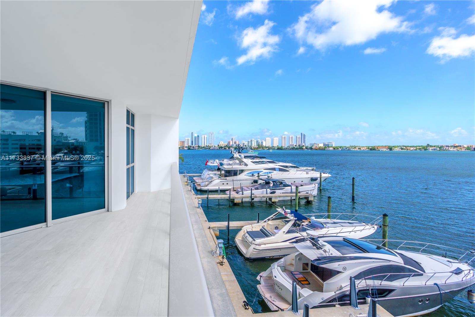 Apartamento en Venta en North Miami Beach, FL