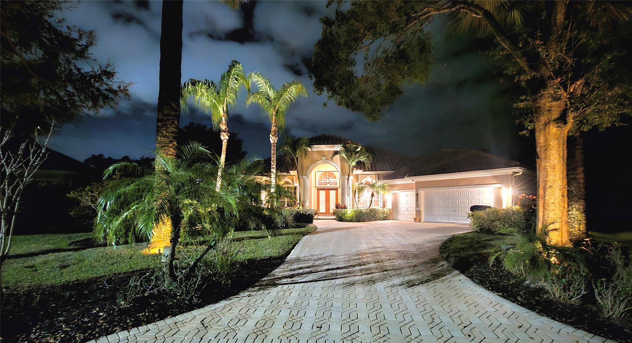 911 Forest Glen Ln Wellington FL 33414 | F10483561