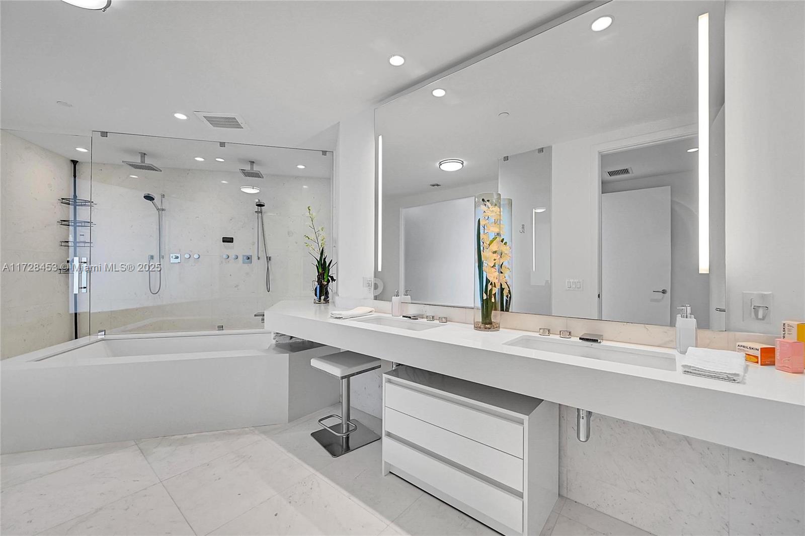 18555 Collins Ave #5004, Sunny Isles Beach FL 33160
