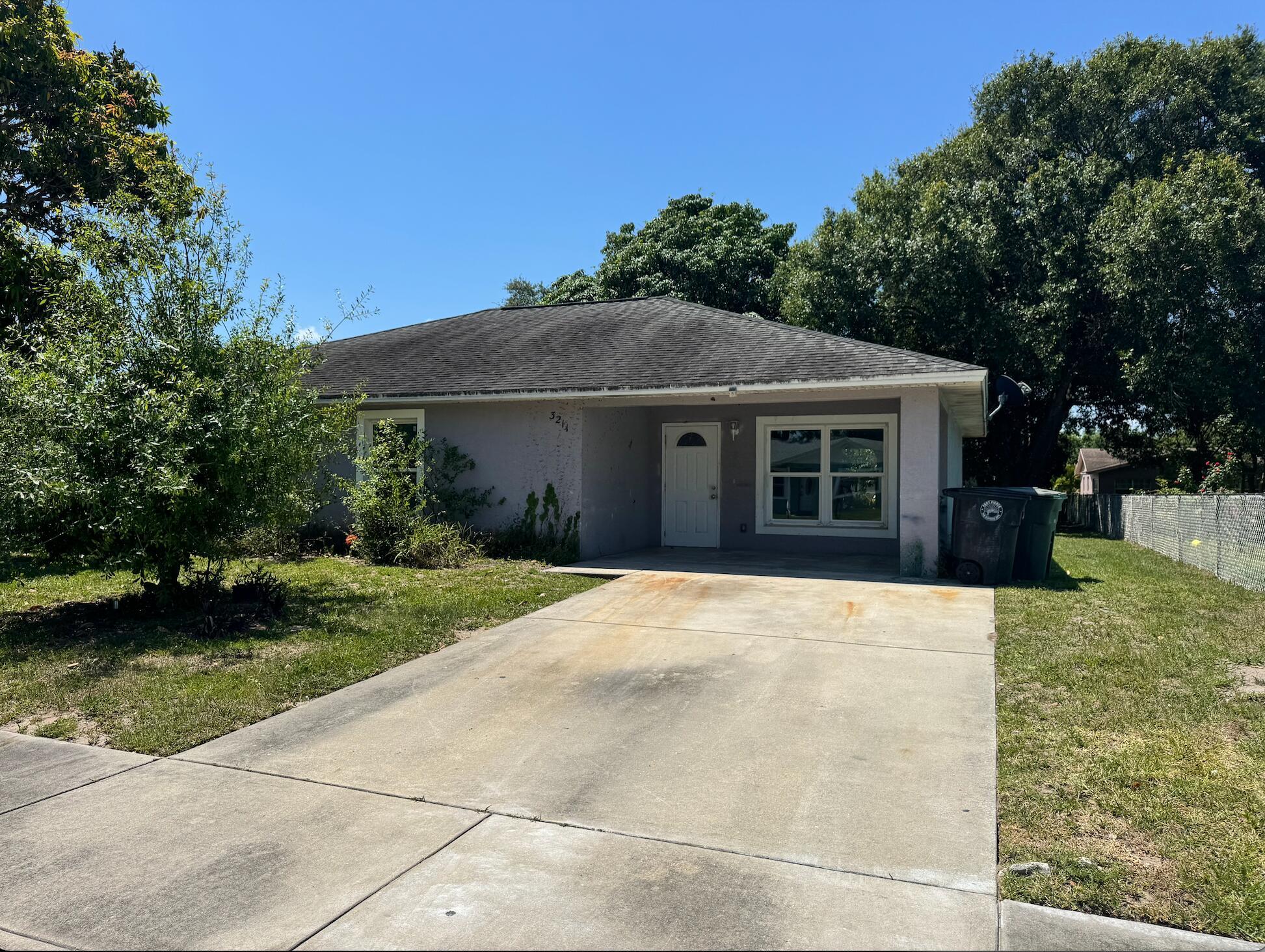 Homes for sale in Fort Pierce, FL | 3211 Indiana Court, Fort Pierce, FL 34947 | MLS# R11056894