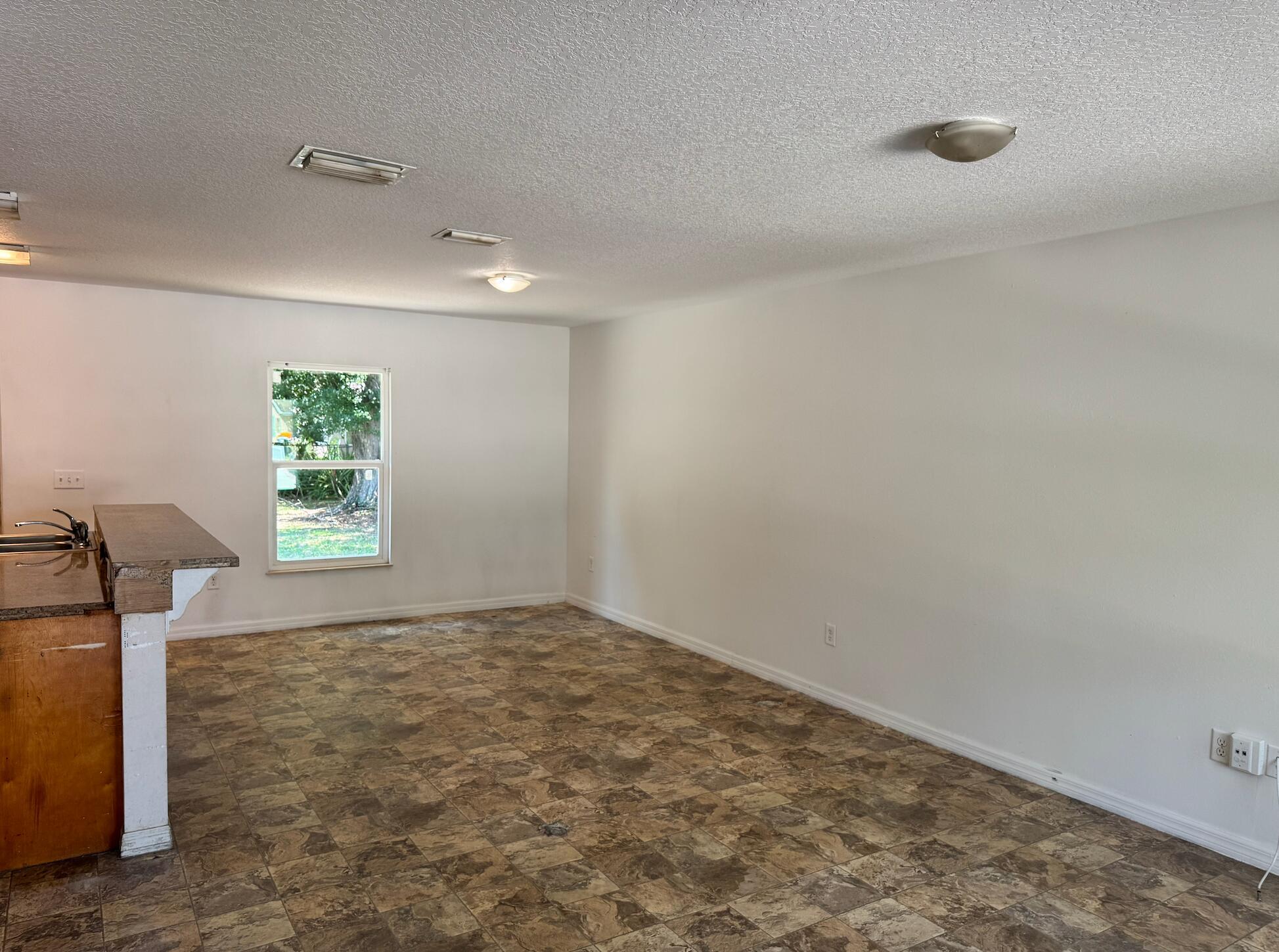 Homes for sale in Fort Pierce, FL | 3211 Indiana Court, Fort Pierce, FL 34947 | MLS# R11056894