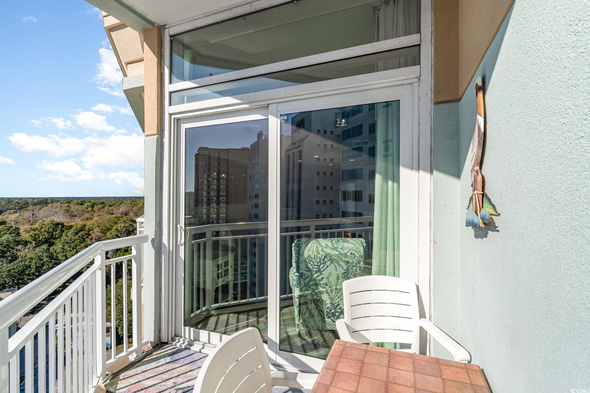 2502184 | Photo 22