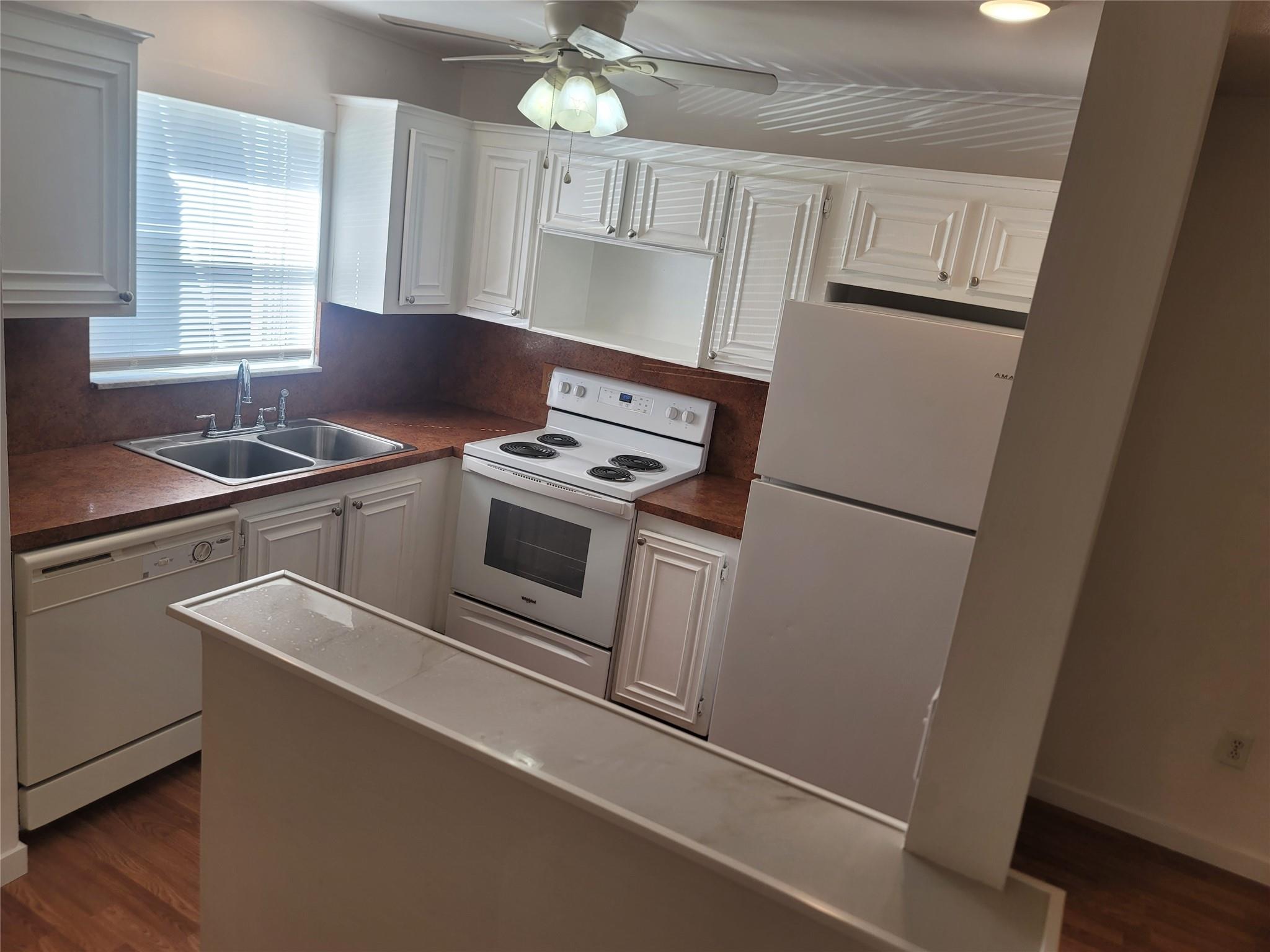 Homes for sale in Oakland Park, FL | 805 W Oakland Park Blvd #E7, Oakland Park, FL 33311 | MLS# F10483711