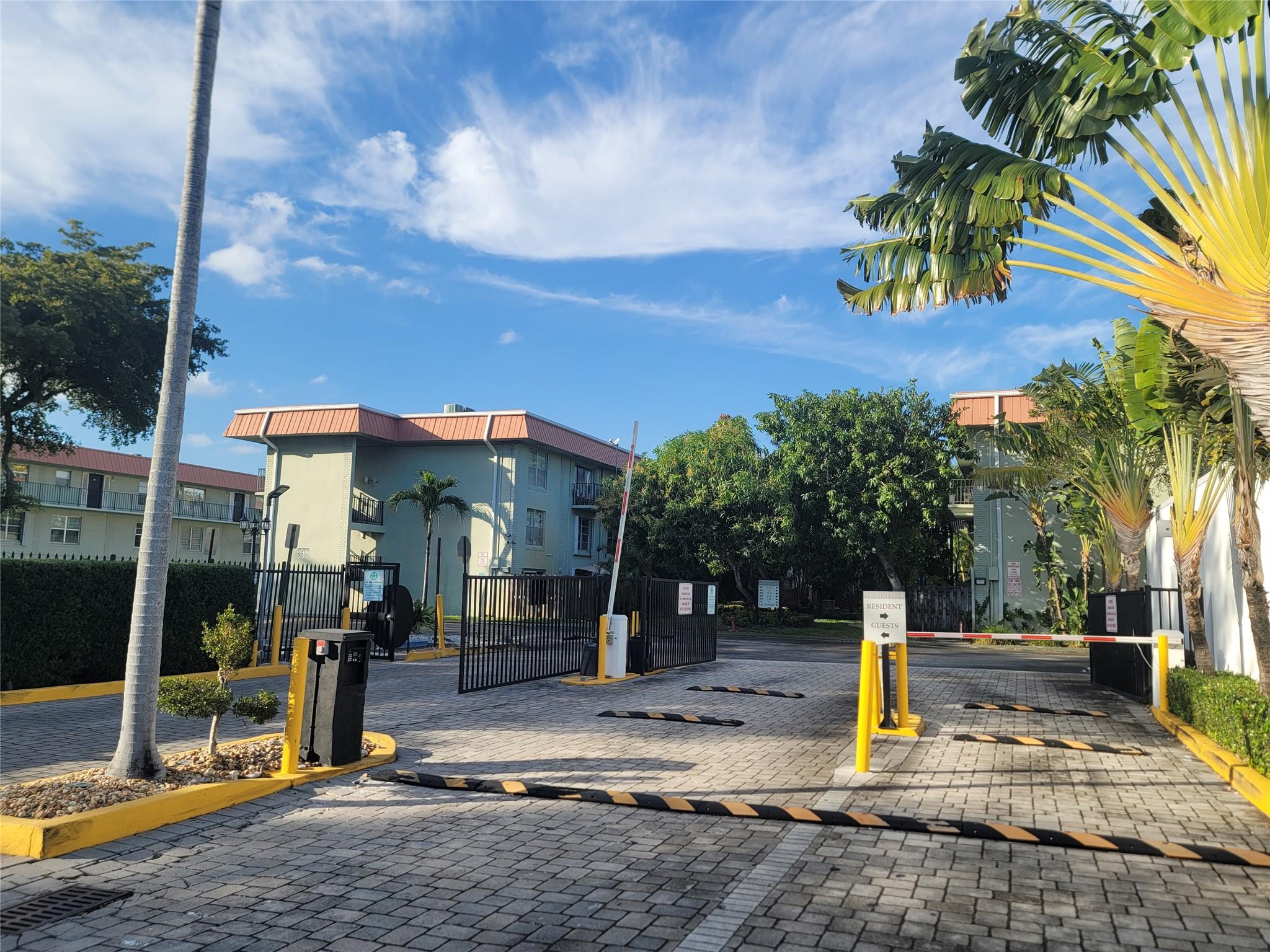 Homes for sale in Oakland Park, FL | 805 W Oakland Park Blvd #E7, Oakland Park, FL 33311 | MLS# F10483711