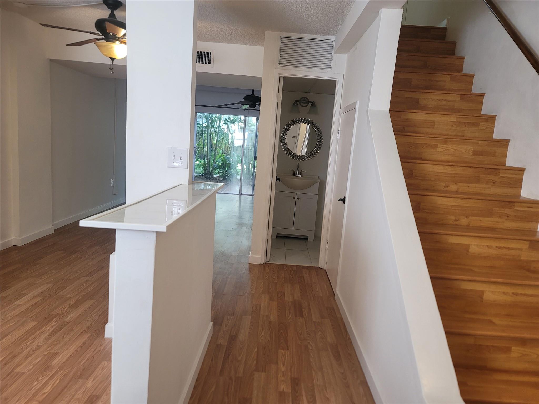 Homes for sale in Oakland Park, FL | 805 W Oakland Park Blvd #E7, Oakland Park, FL 33311 | MLS# F10483711