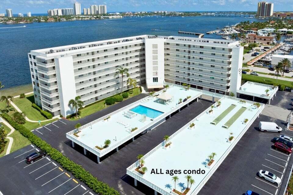 Homes for sale in Lake Park, FL | 301 Lake Shore Dr #102, Lake Park, FL 33403 | MLS# R11057158