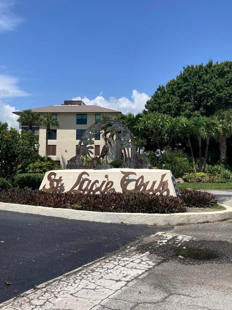 St Lucie Club And Apartme