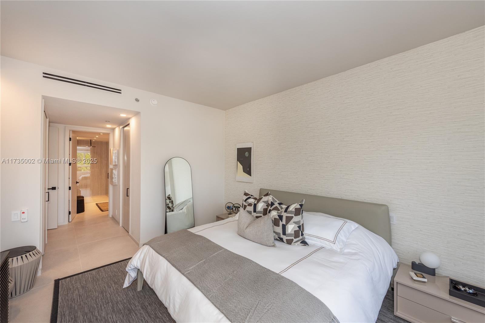 251 Crandon Blvd #306, Key Biscayne FL 33149