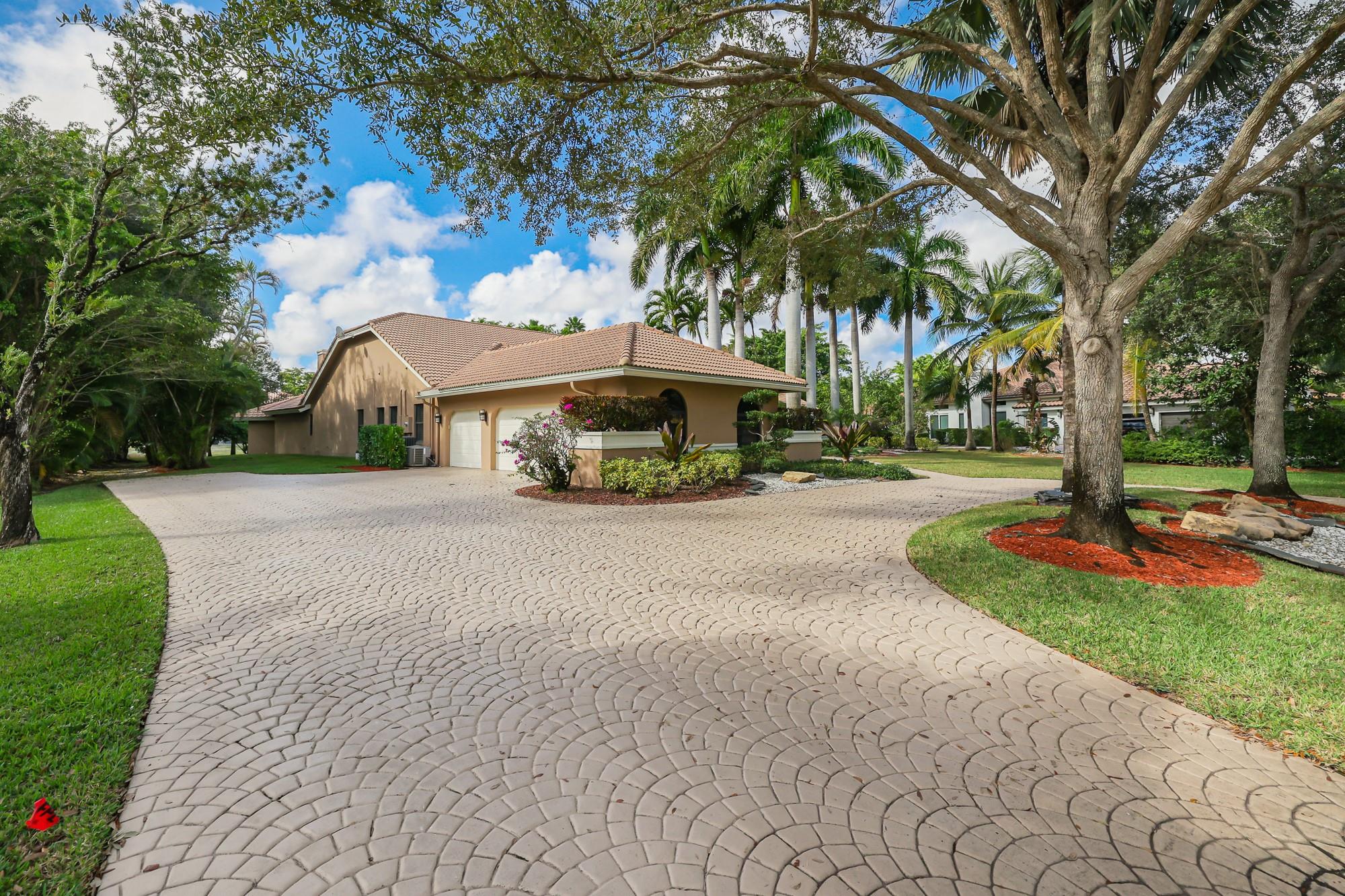 Homes for sale in Parkland, FL | 7115 Cutter Ct, Parkland, FL 33067 | MLS# F10483996