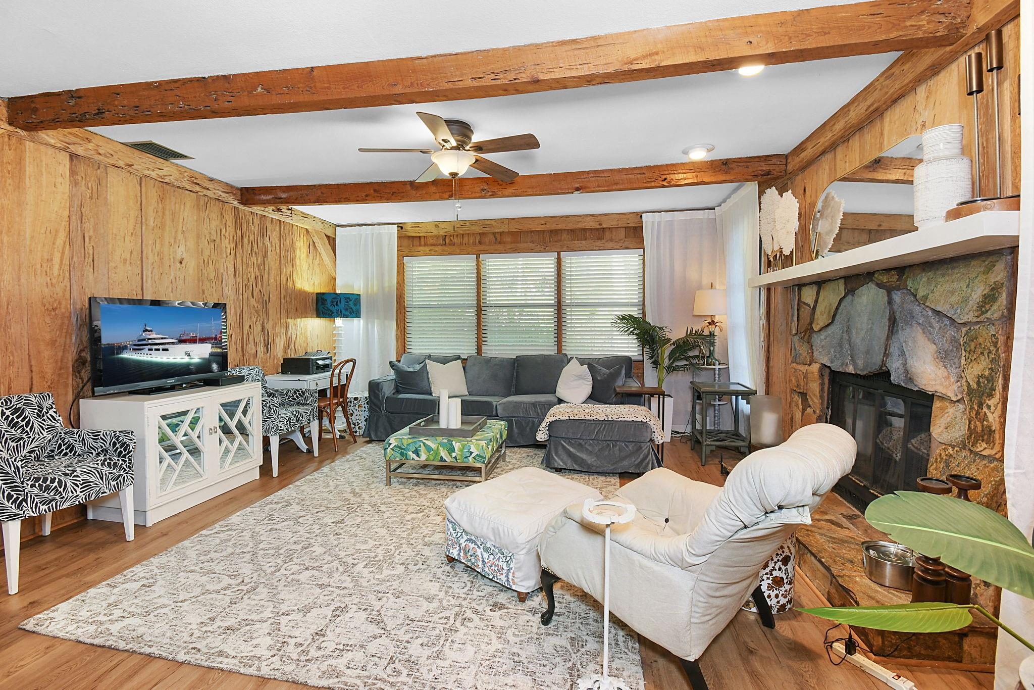 Homes for sale in Hobe Sound, FL | 5654 Se Orange Blossom Trl, Hobe Sound, FL 33455 | MLS# F10484302