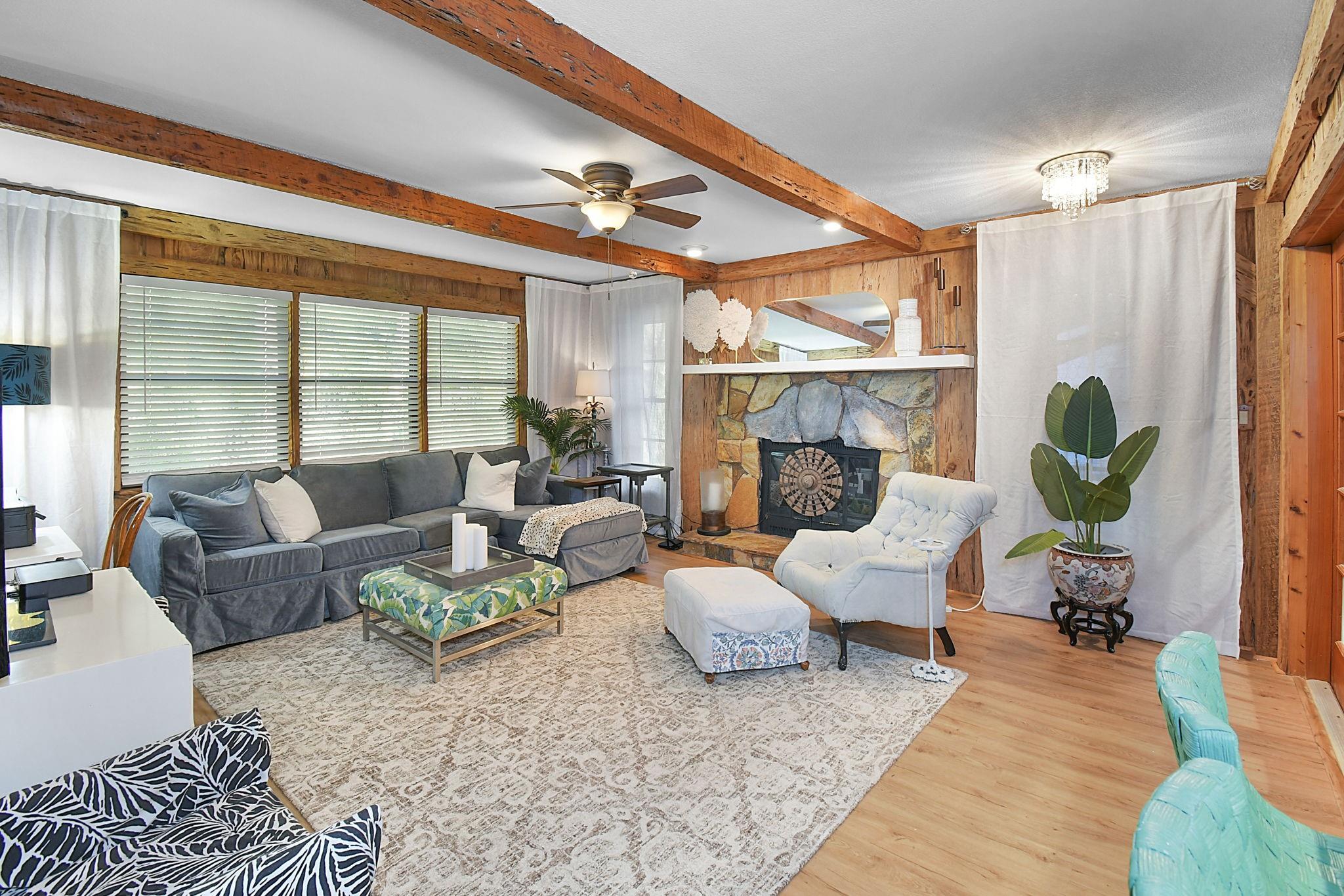 Homes for sale in Hobe Sound, FL | 5654 Se Orange Blossom Trl, Hobe Sound, FL 33455 | MLS# F10484302