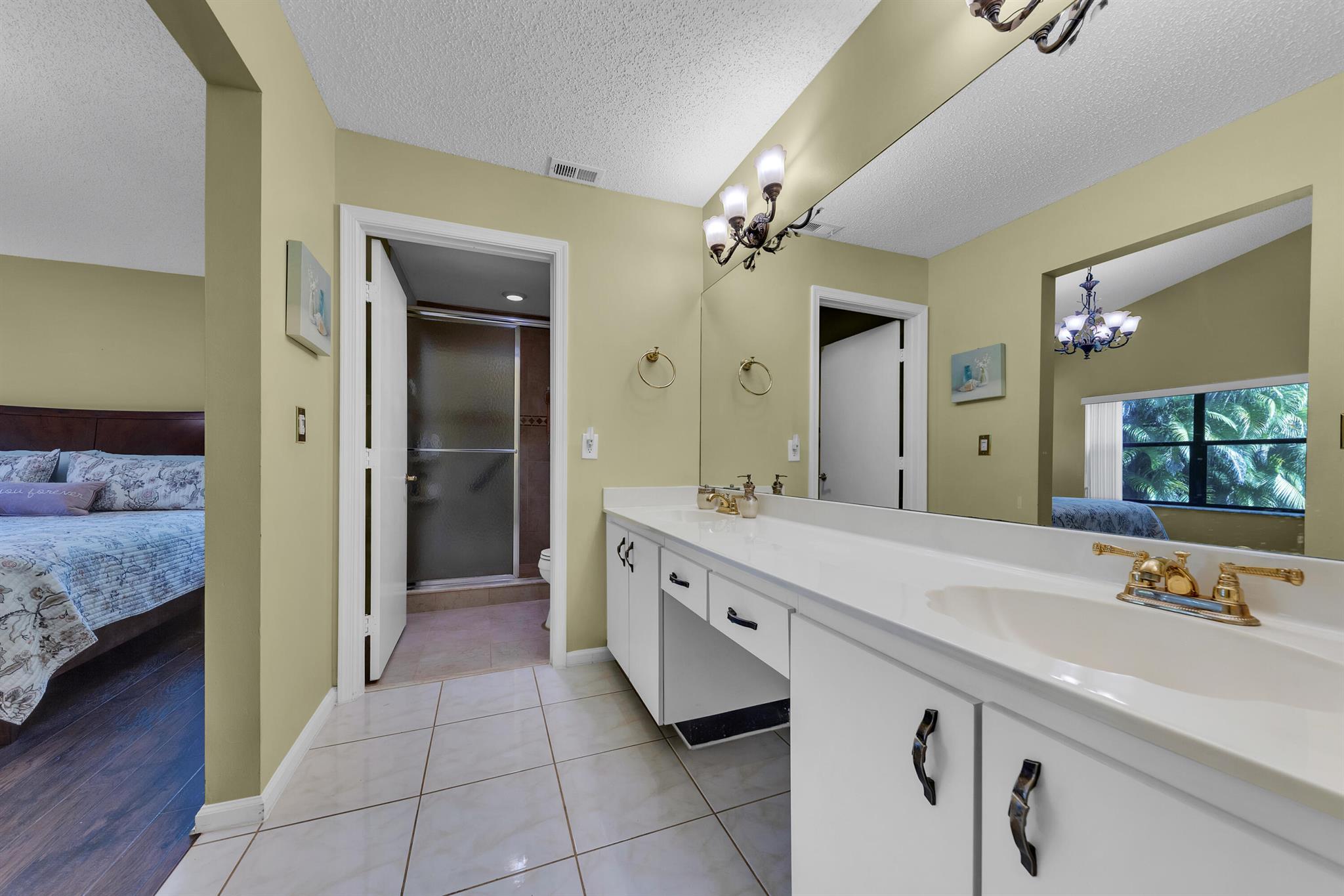 Homes for sale in Boynton Beach, FL | 5951 Parkwalk Dr, Boynton Beach, FL 33472 | MLS# R11057822