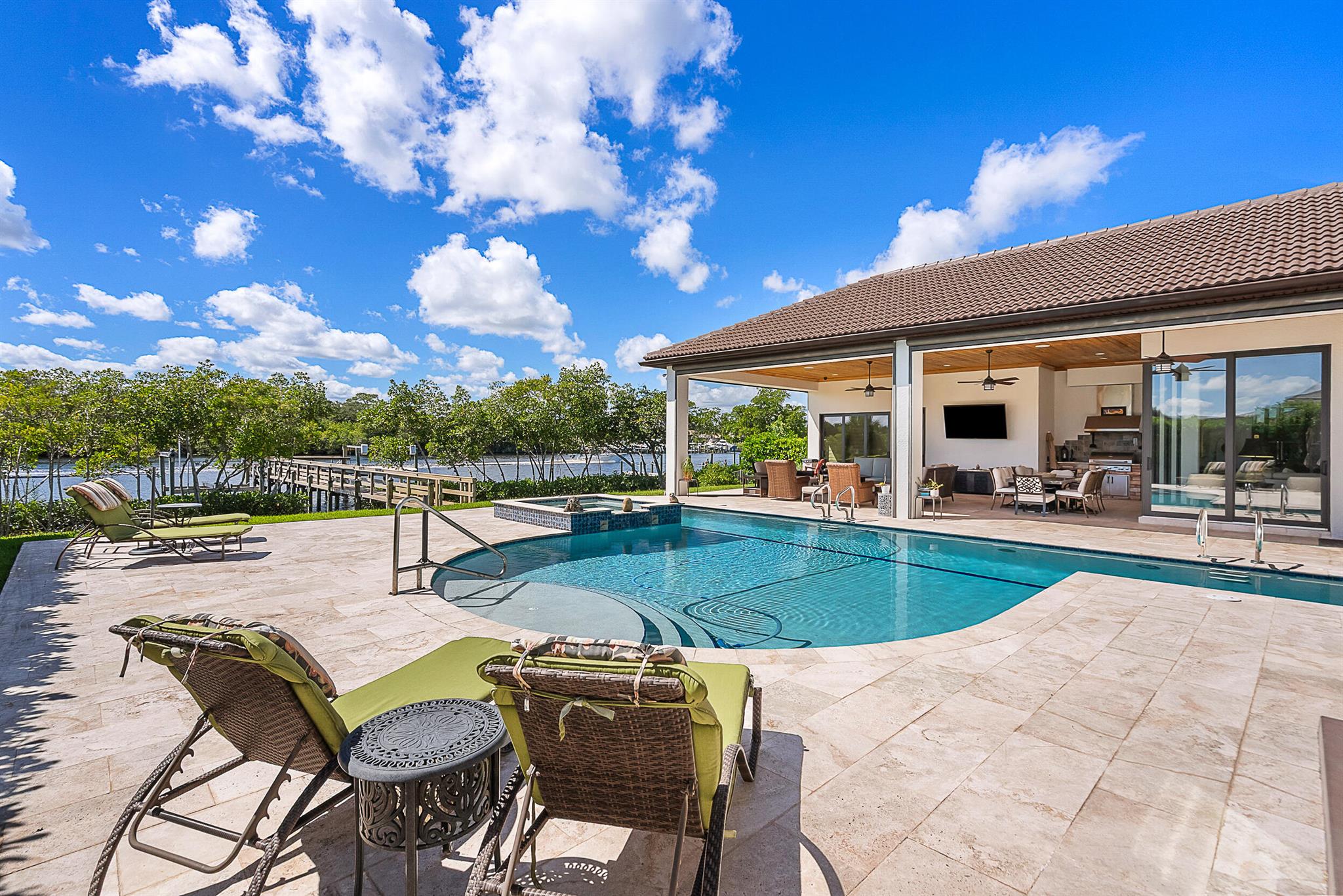 Homes for sale in Port St Lucie, FL | 201 Se Fiore Bello, Port St Lucie, FL 34952 | MLS# R11057848