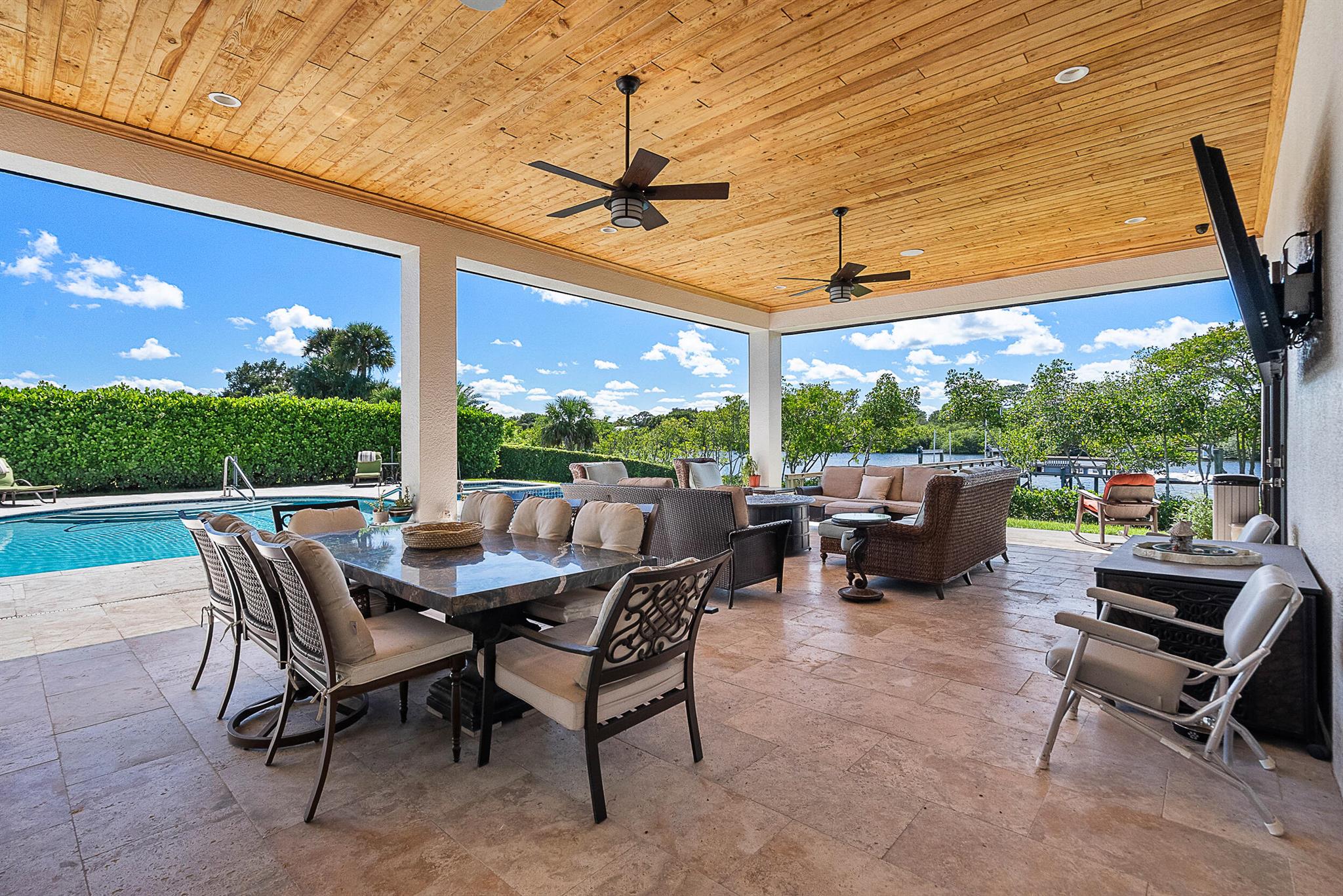 Homes for sale in Port St Lucie, FL | 201 Se Fiore Bello, Port St Lucie, FL 34952 | MLS# R11057848