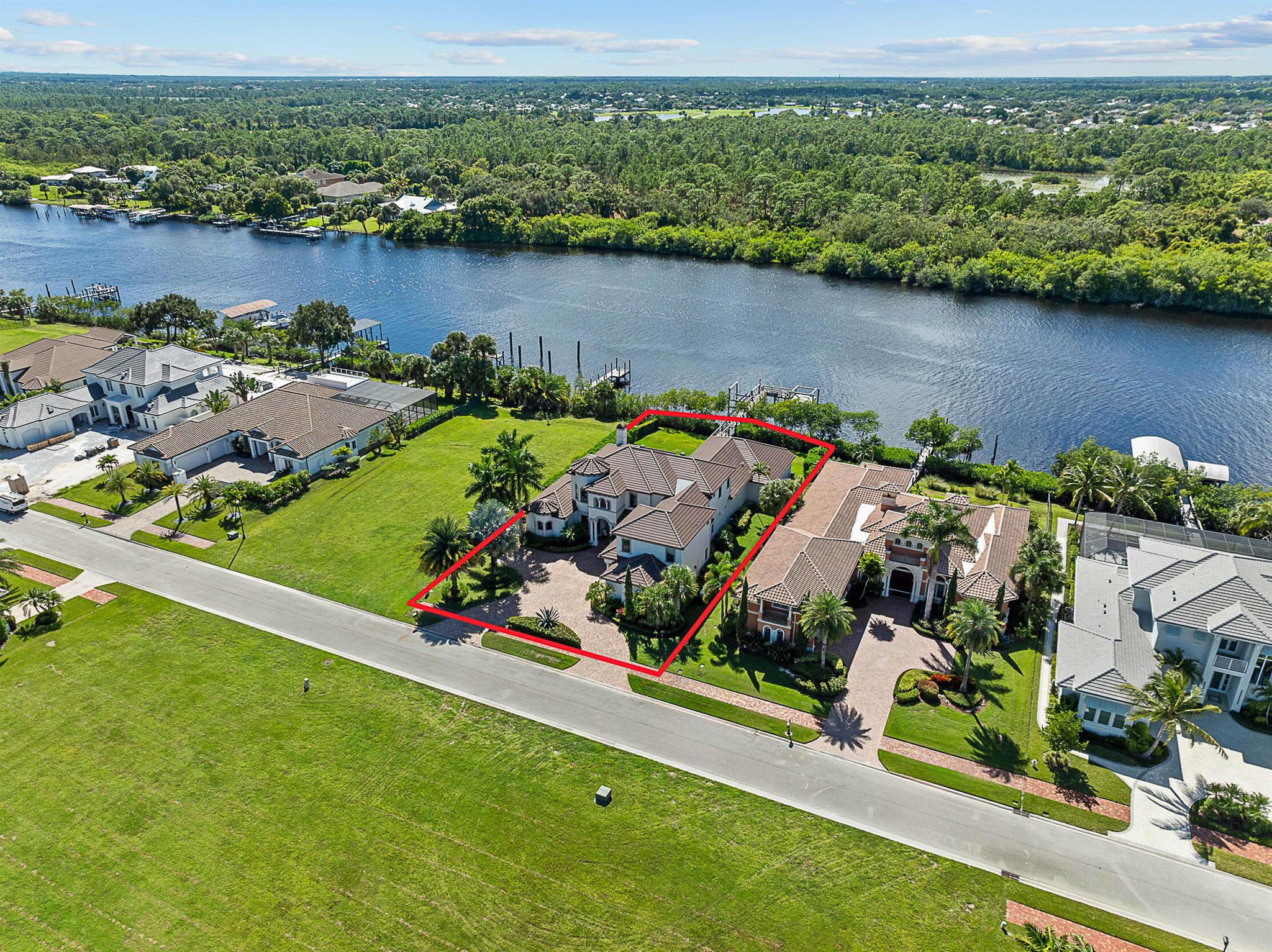 Homes for sale in Port St Lucie, FL | 201 Se Fiore Bello, Port St Lucie, FL 34952 | MLS# R11057848