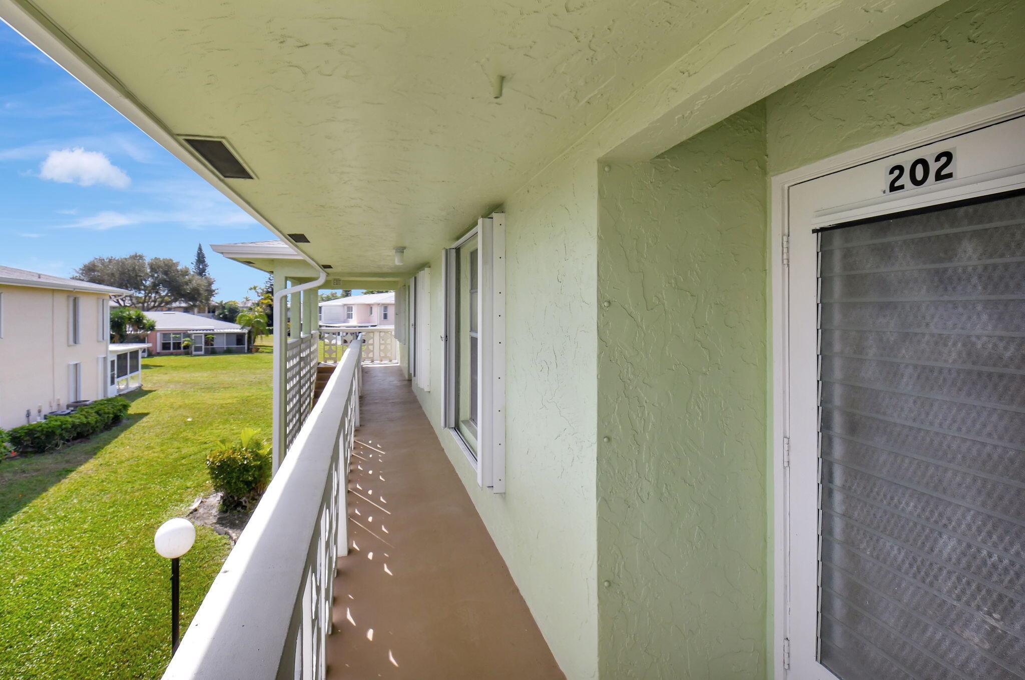 Homes for sale in Delray Beach, FL | 1670 Nw 18th Avenue #202, Delray Beach, FL 33445 | MLS# R11057892