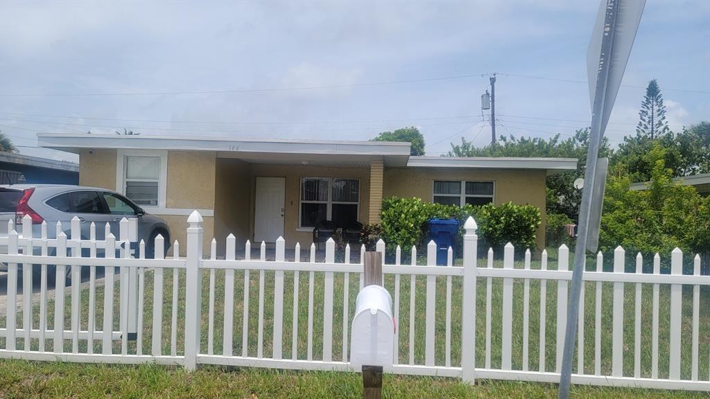 146 W 17th St Riviera Beach FL 33404 | F10484530