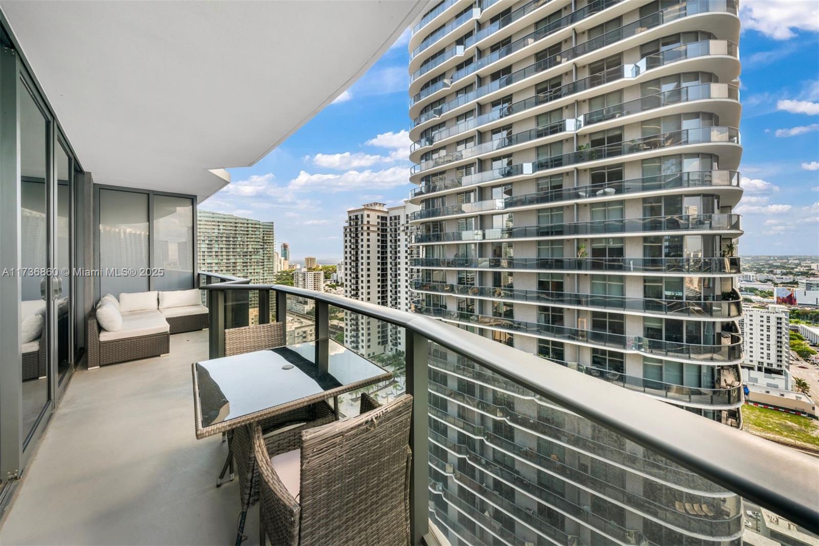 45 SW 9th St #2608, Miami FL 33130