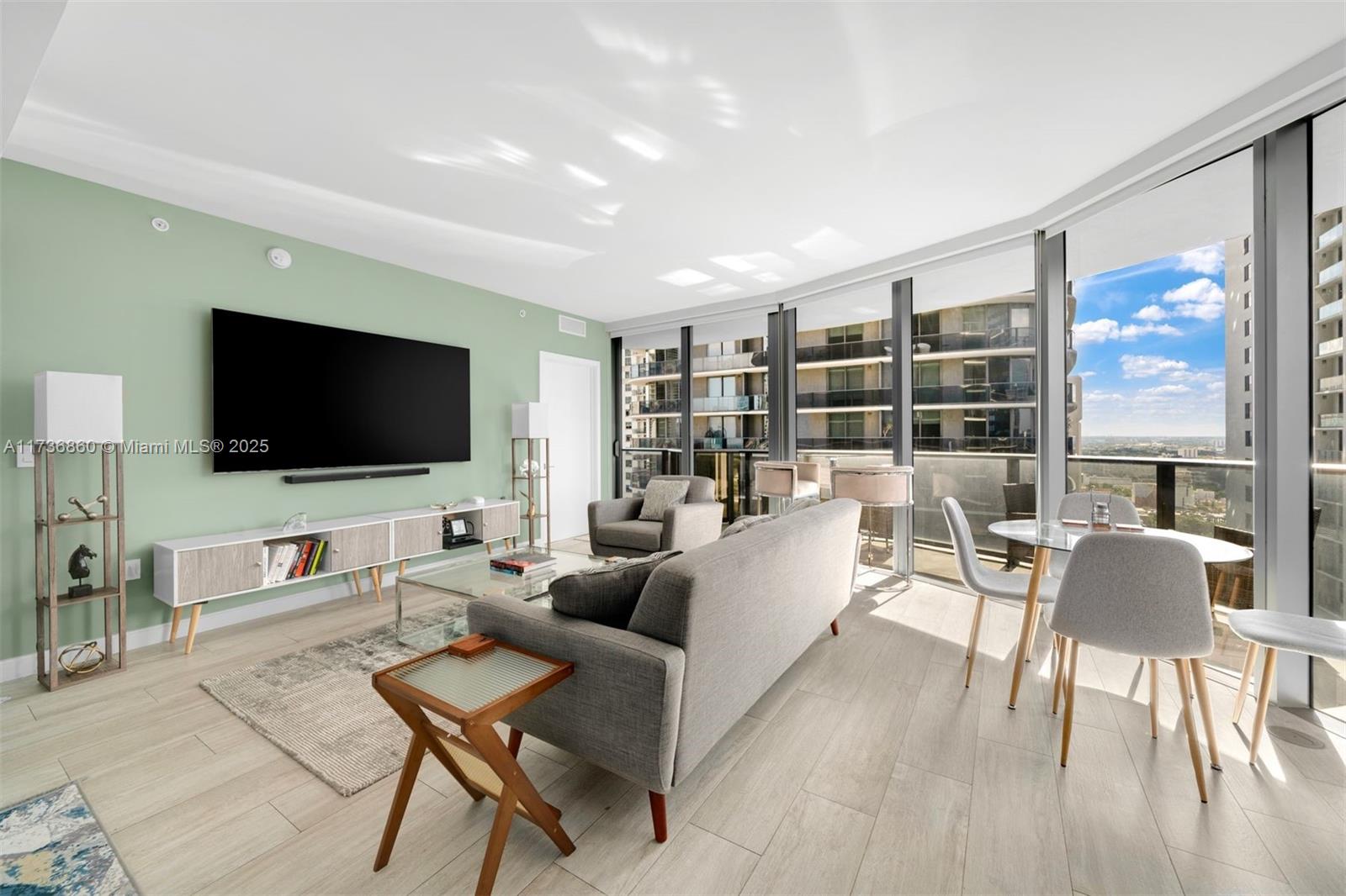 45 SW 9th St #2608, Miami FL 33130