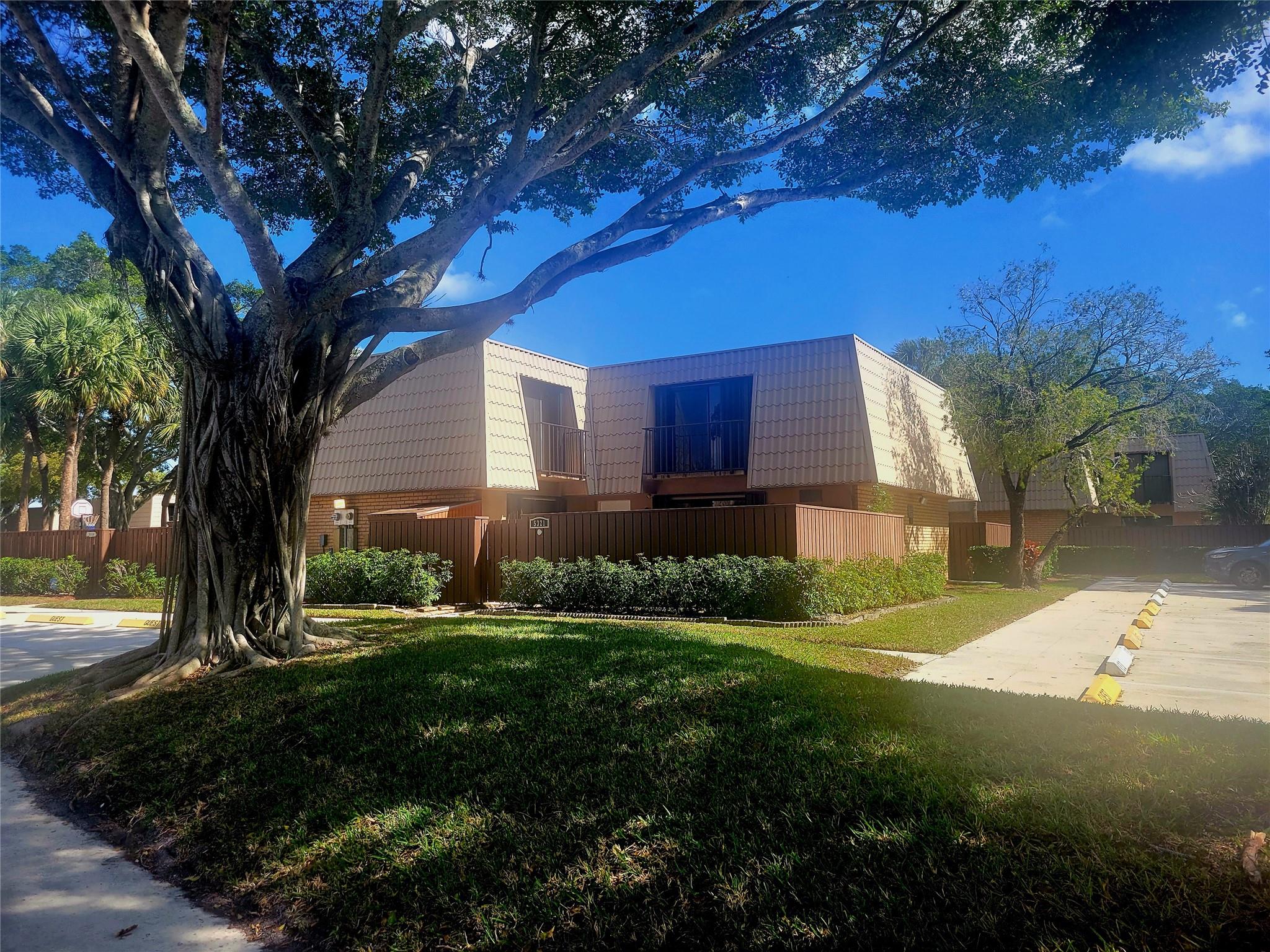 Village Of Sandalwood Lak