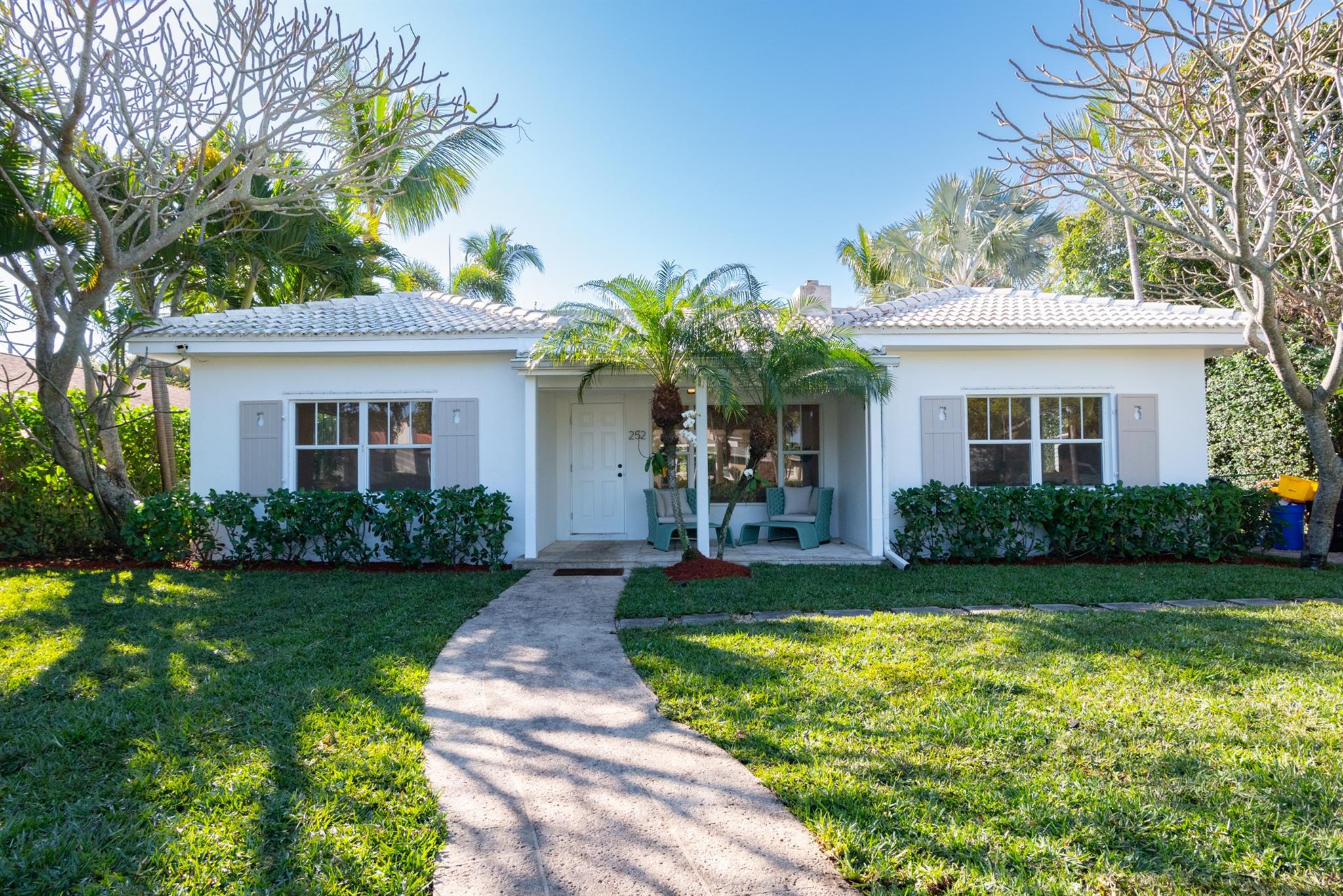 252 Bloomfield Dr West Palm Beach FL 33405 | F10484405