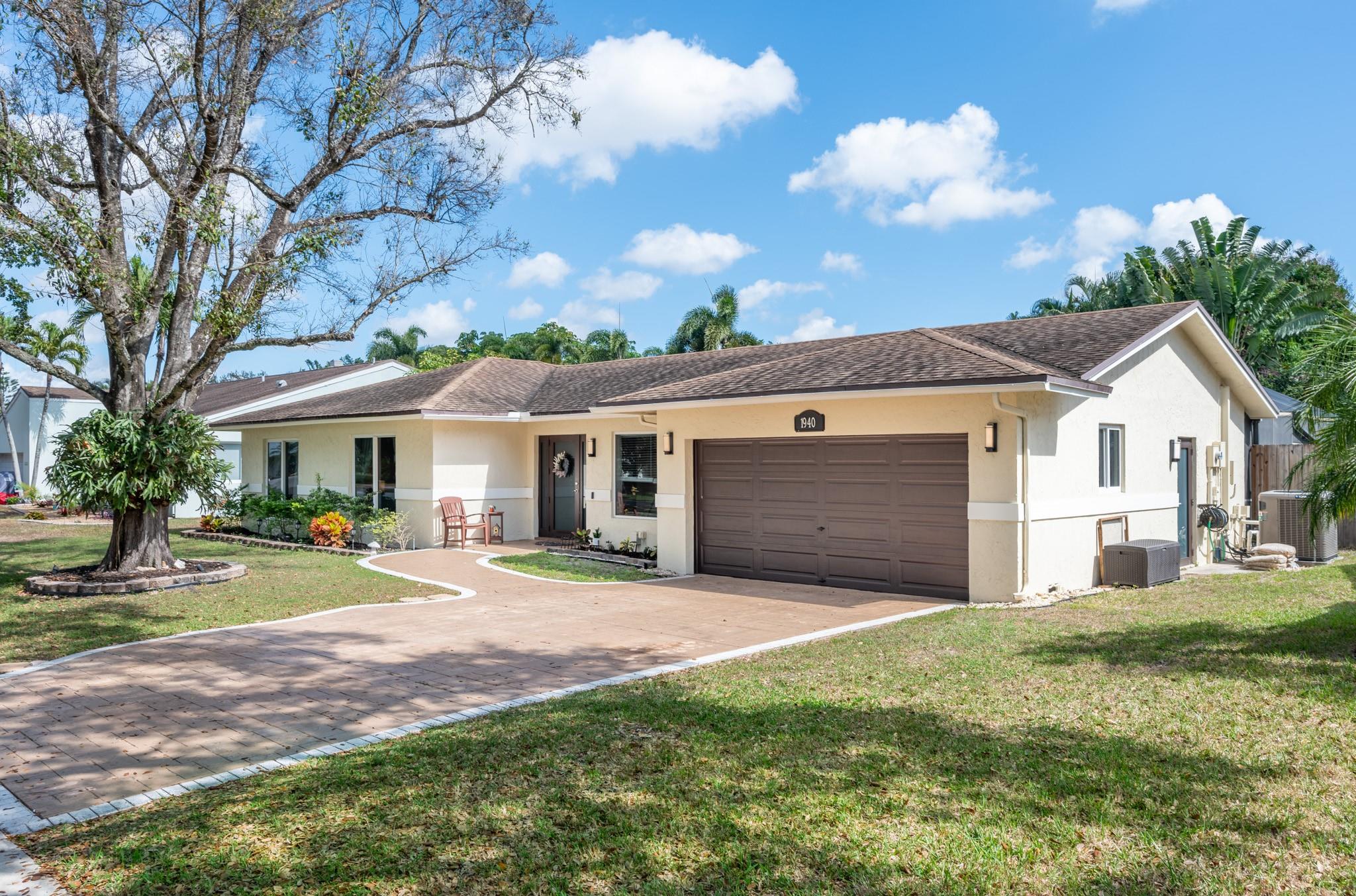 1940 Sw 69th Ave Plantation FL 33317 | F10483343