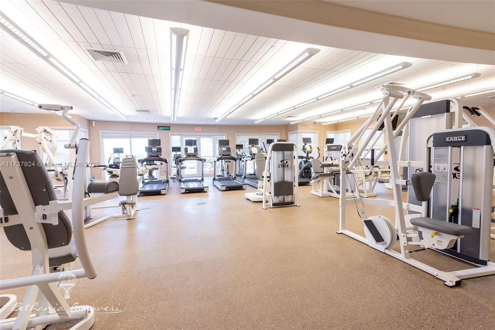 19900 E Country Club Dr #120, Aventura FL 33180