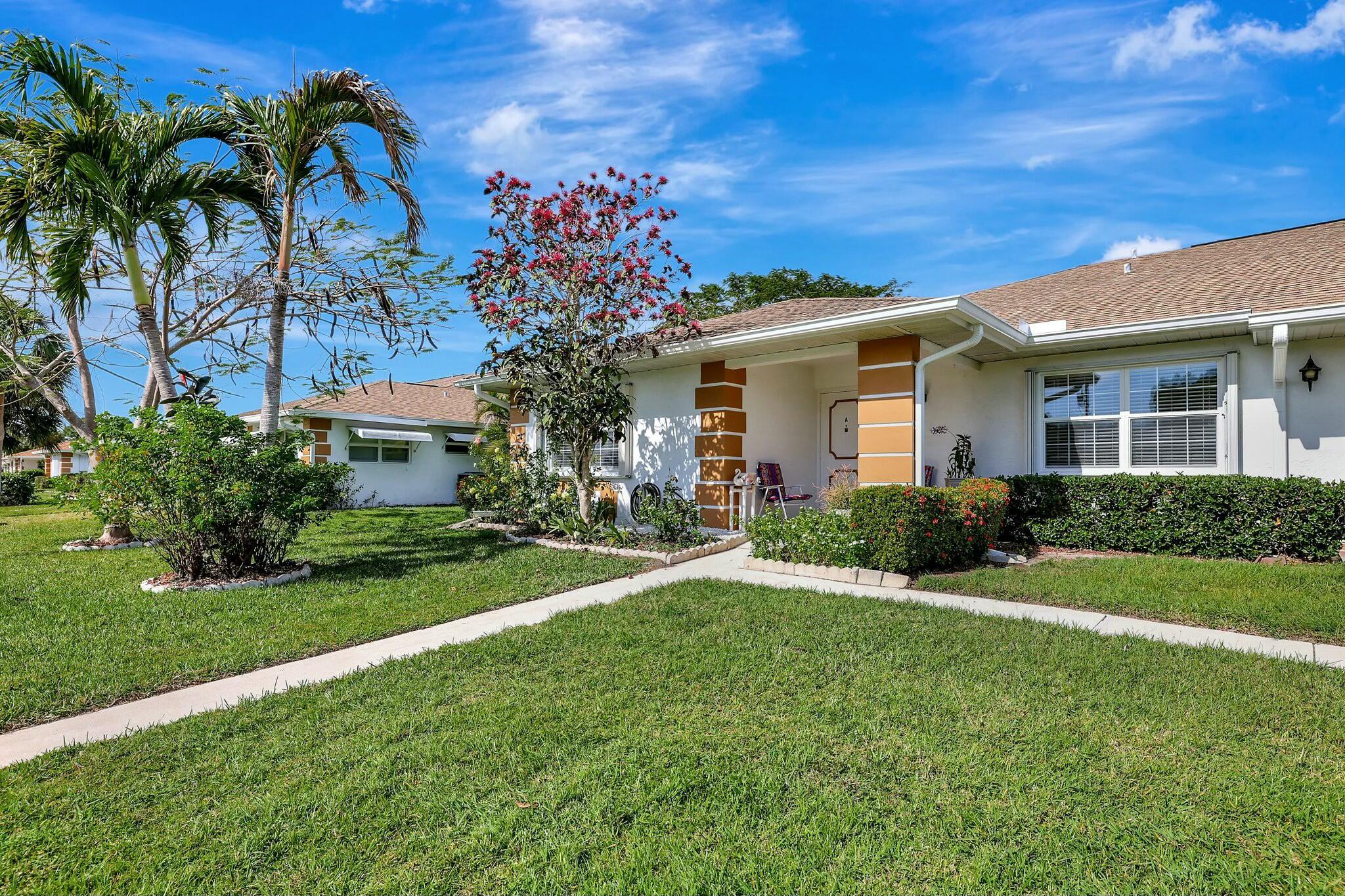 Homes for sale in Fort Pierce, FL | 1234 S Lakes End Dr #A, Fort Pierce, FL 34982 | MLS# R11058923