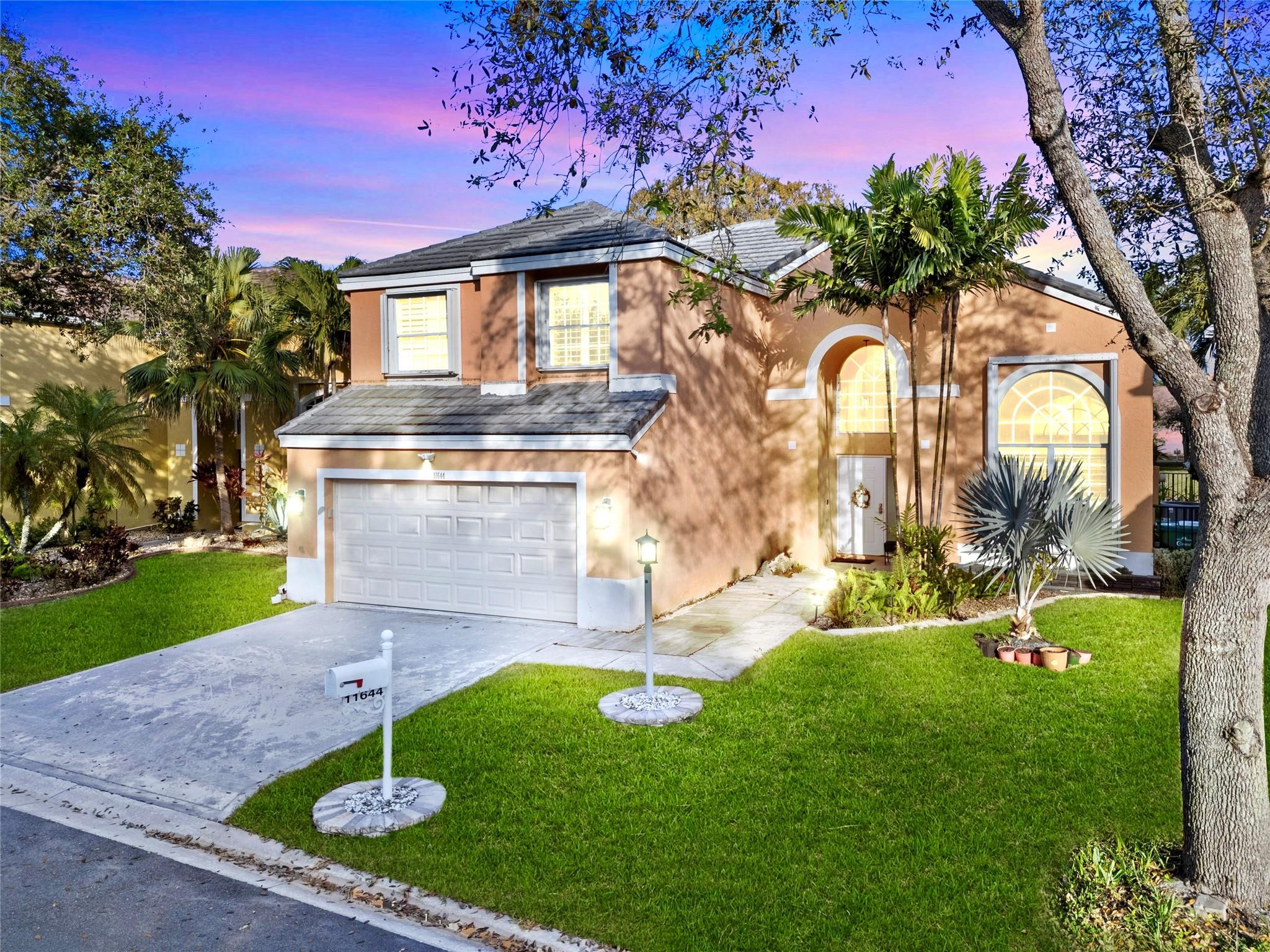 11644 Nw 2nd Dr Coral Springs FL 33071 | F10485009