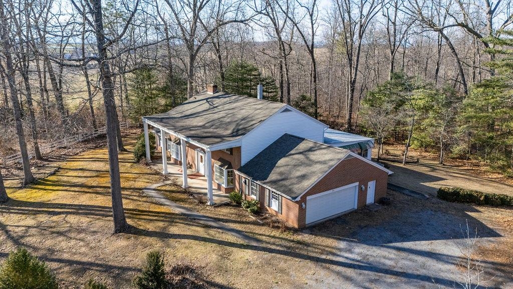 303 & 301 Miller Rd