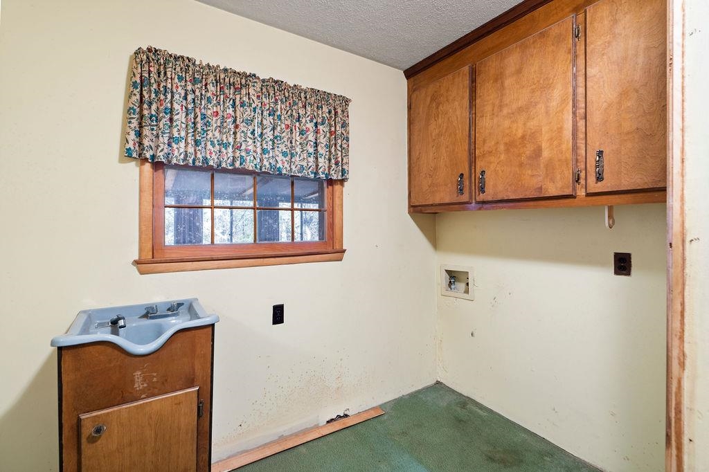 303 & 301 Miller Rd