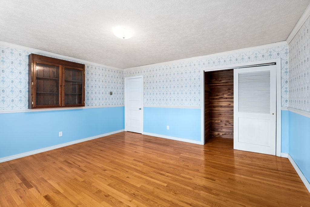 303 & 301 Miller Rd