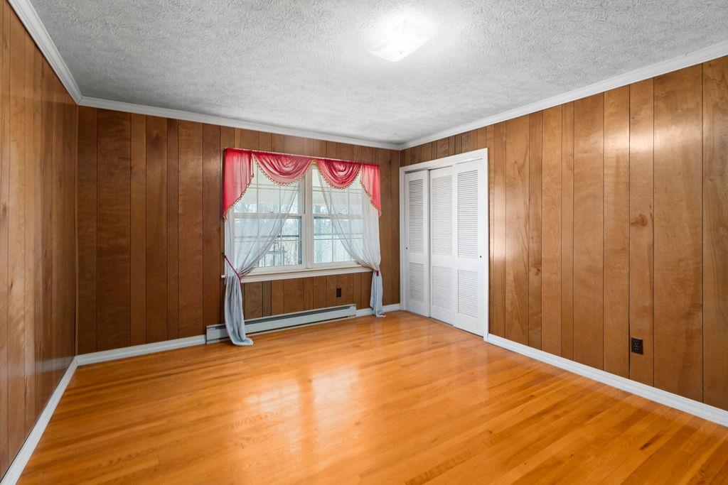303 & 301 Miller Rd