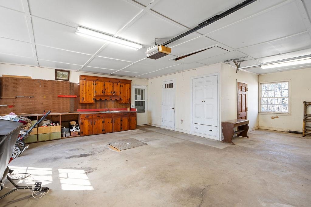 303 & 301 Miller Rd