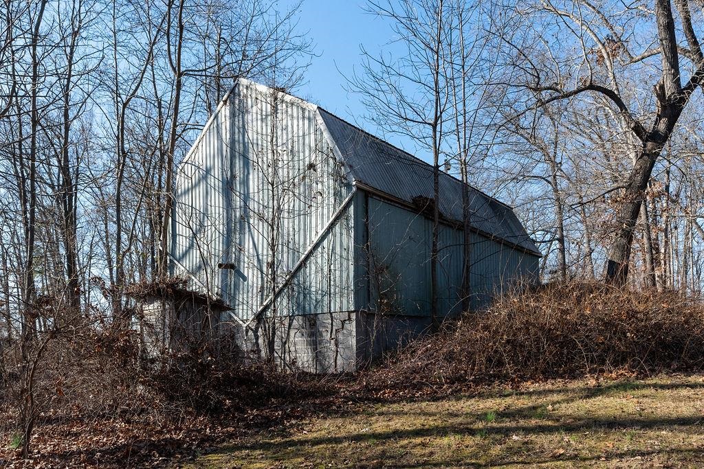 303 & 301 Miller Rd