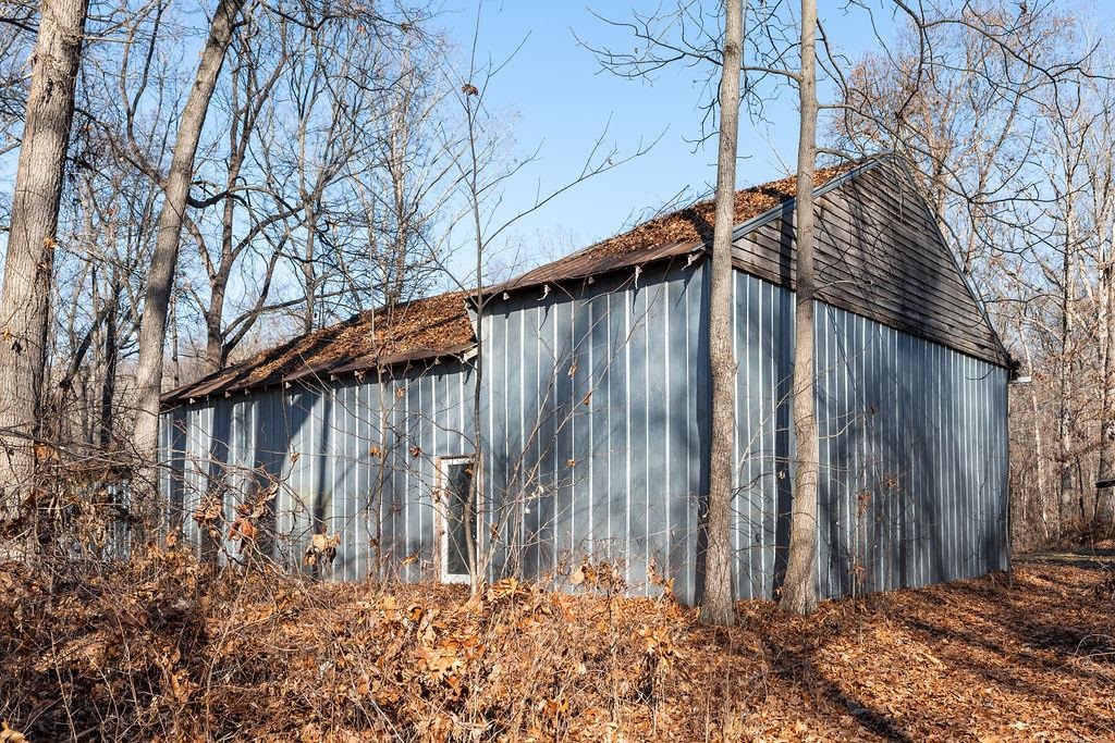303 & 301 Miller Rd