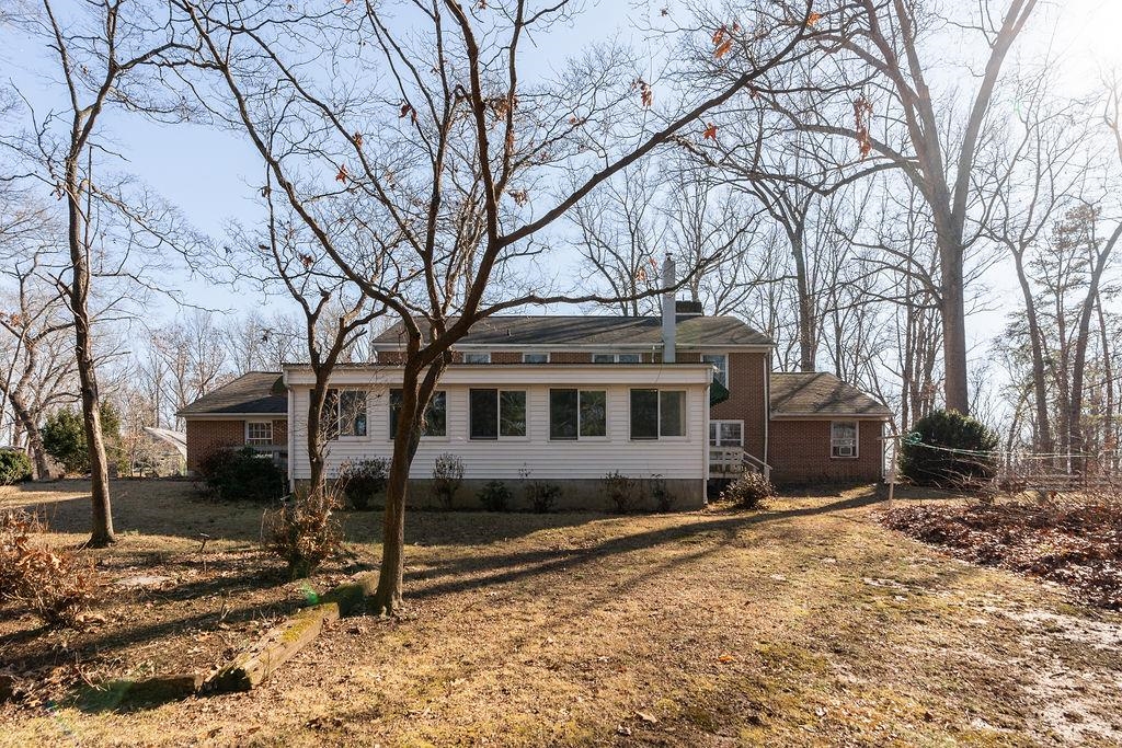 303 & 301 Miller Rd