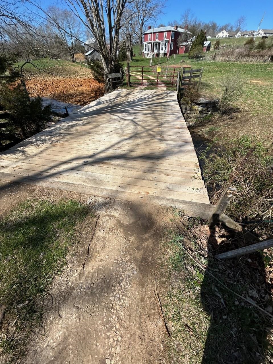 5787 Borden Grant Trl