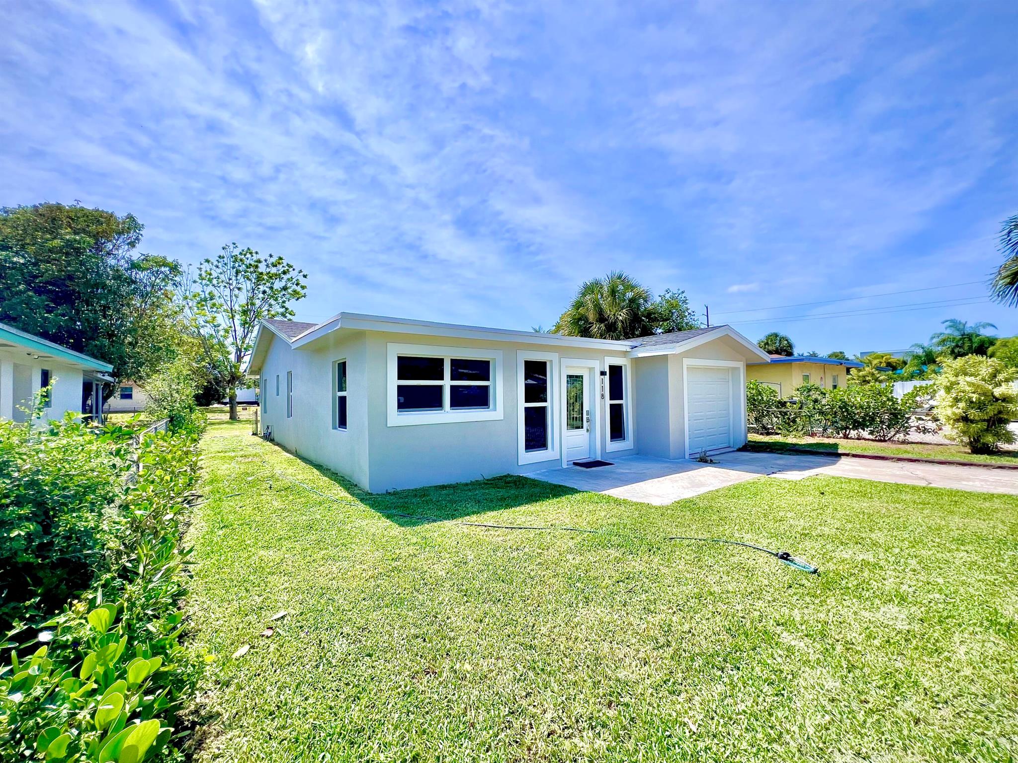 118 Sw 9th Avenue Unit# New Remodel Delray Beach FL 33444 | R11059208