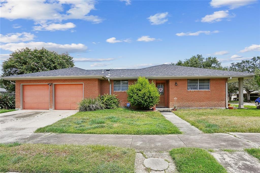 Homes for sale in New Orleans, LA | 7440 Onyx St, New Orleans, LA 70124 | MLS# 2485856