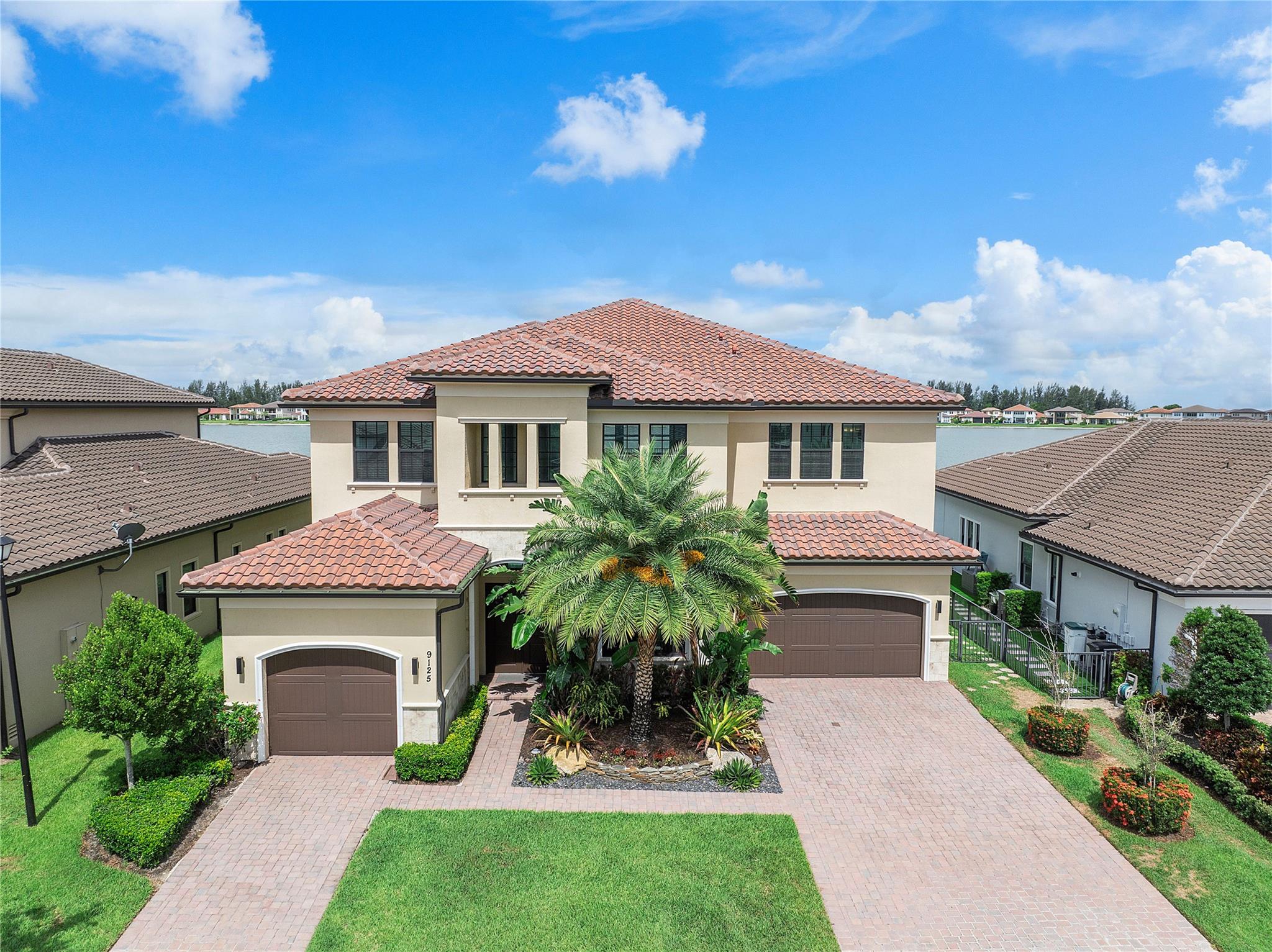 9125 Parkland Bay Dr Parkland FL 33076 | F10484704