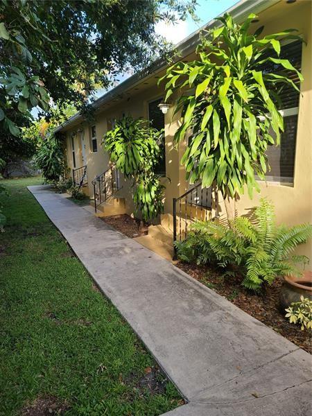 Homes for sale in Hollywood, FL | 1123 N 17th Ave, Hollywood, FL 33020 | MLS# F10485271