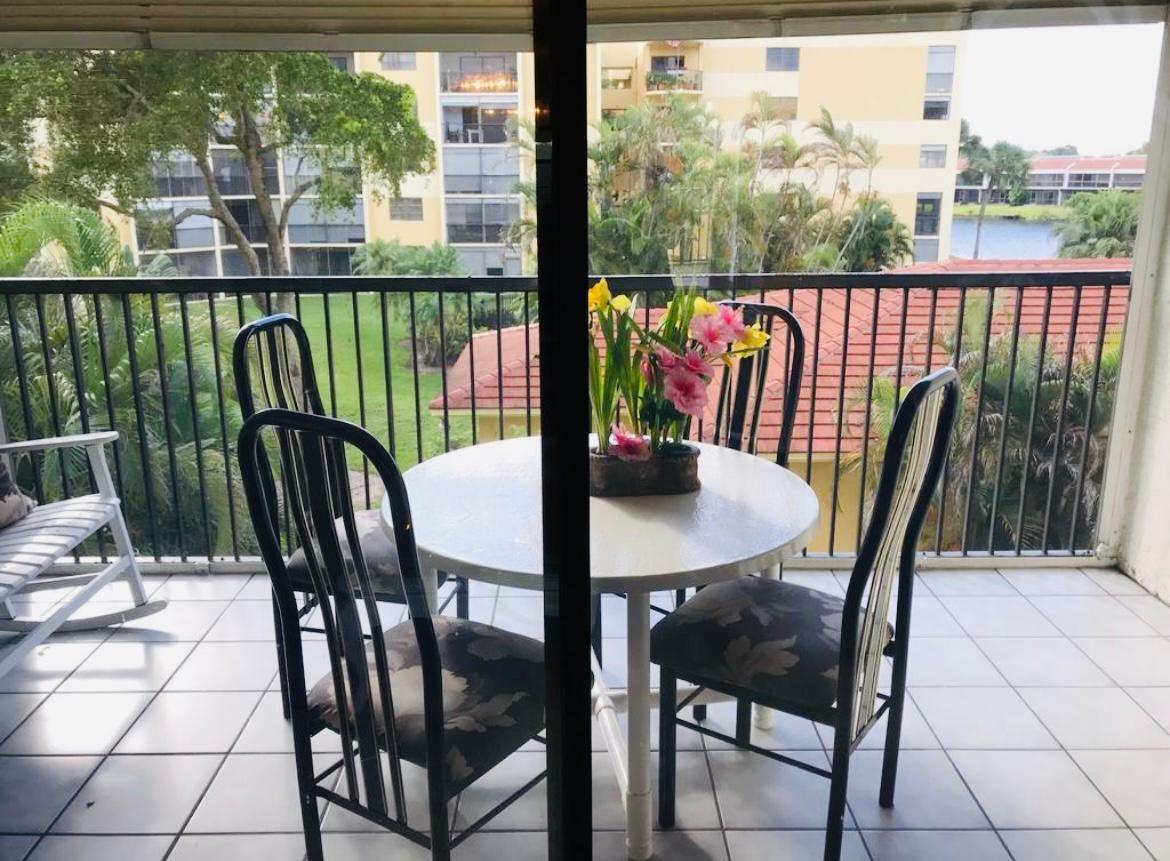 Homes for sale in Lauderhill, FL | 6475 W Oakland Park Blvd #306, Lauderhill, FL 33313 | MLS# F10482350