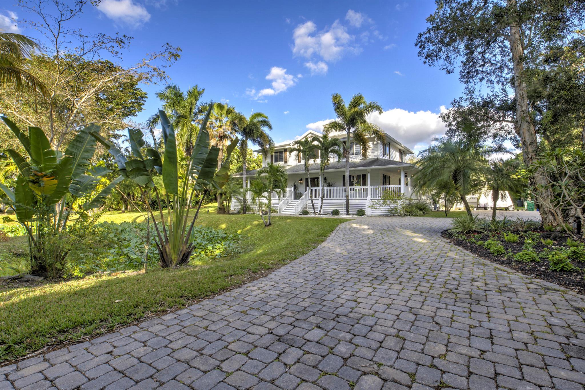 Homes for sale in Southwest Ranches, FL | 6402 Sw 185th Way, Southwest Ranches, FL 33332 | MLS# R11059457