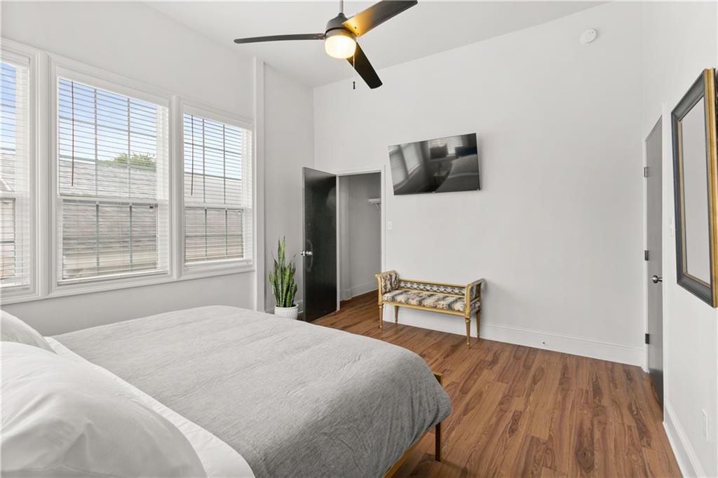 837-839 Jackson Avenue