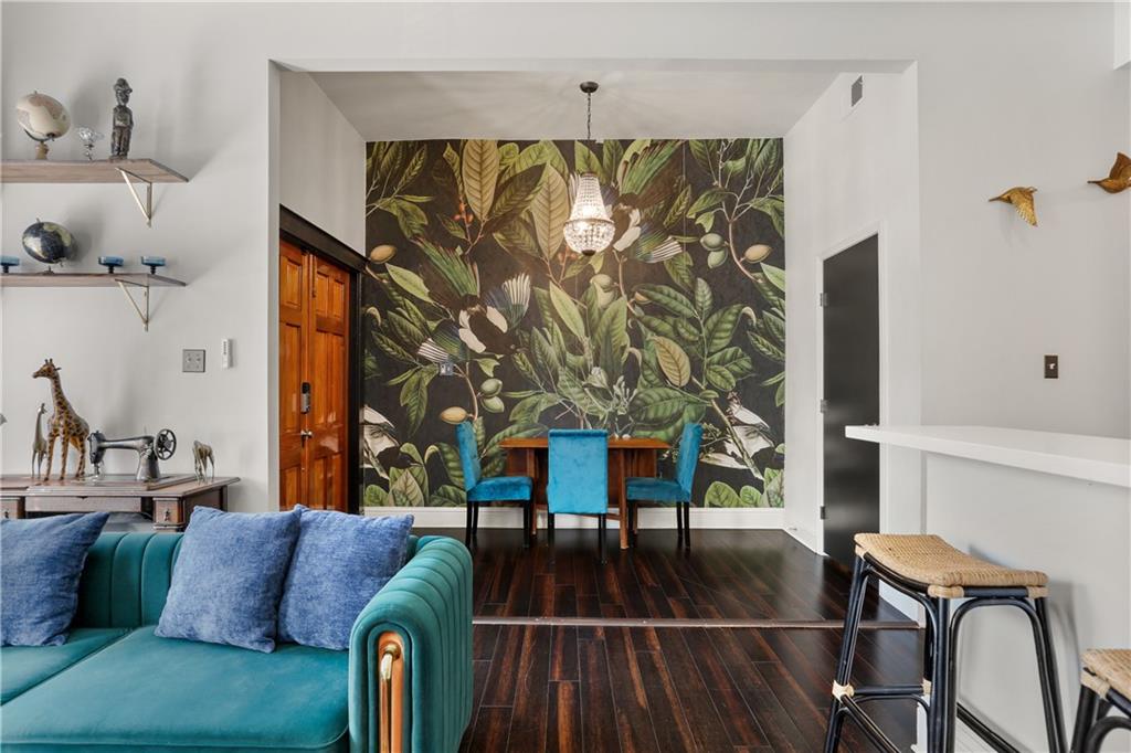 837-839 Jackson Avenue