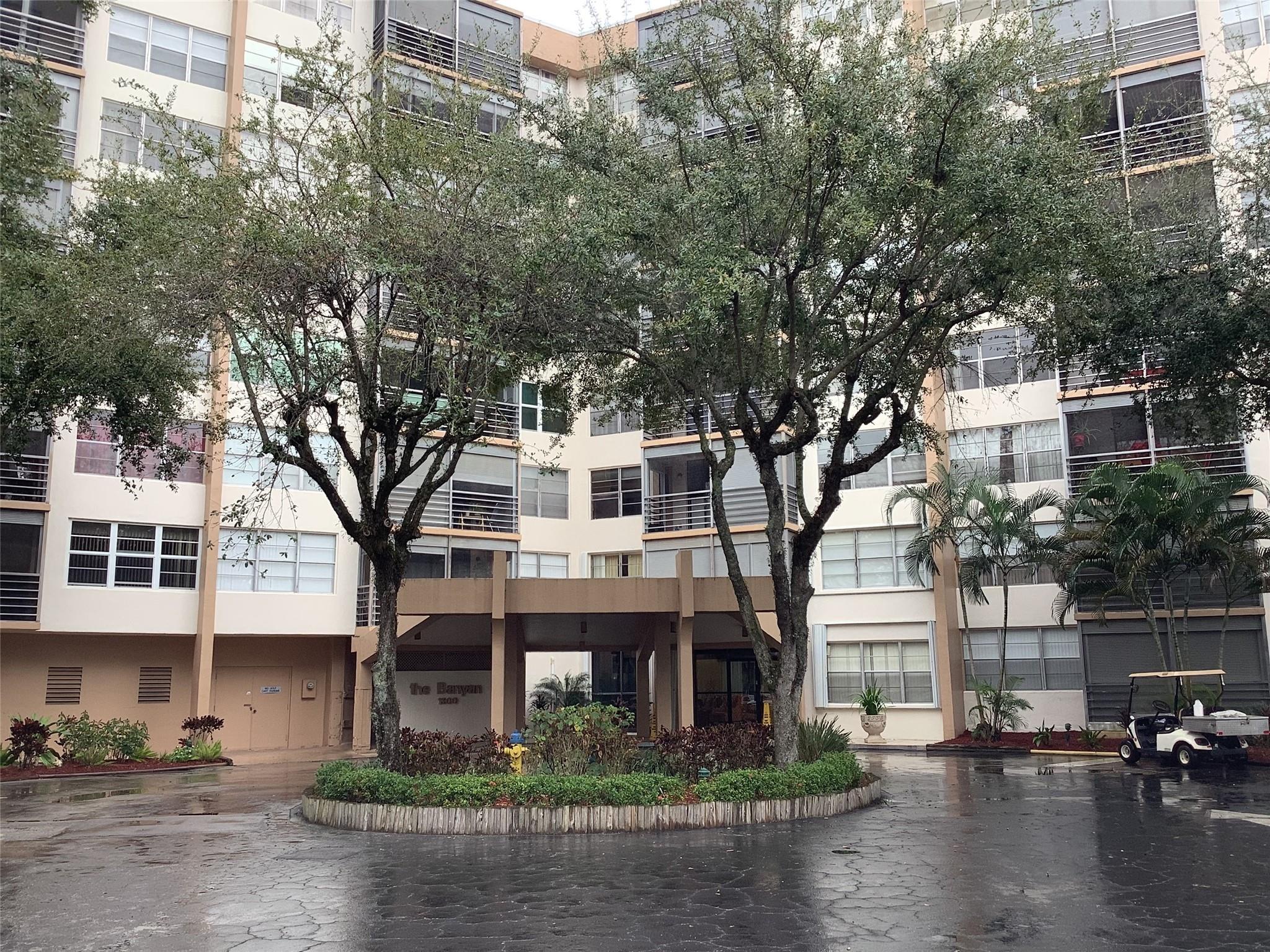 Homes for sale in Pembroke Pines, FL | 1300 Saint Charles #PH13, Pembroke Pines, FL 33026 | MLS# F10481893