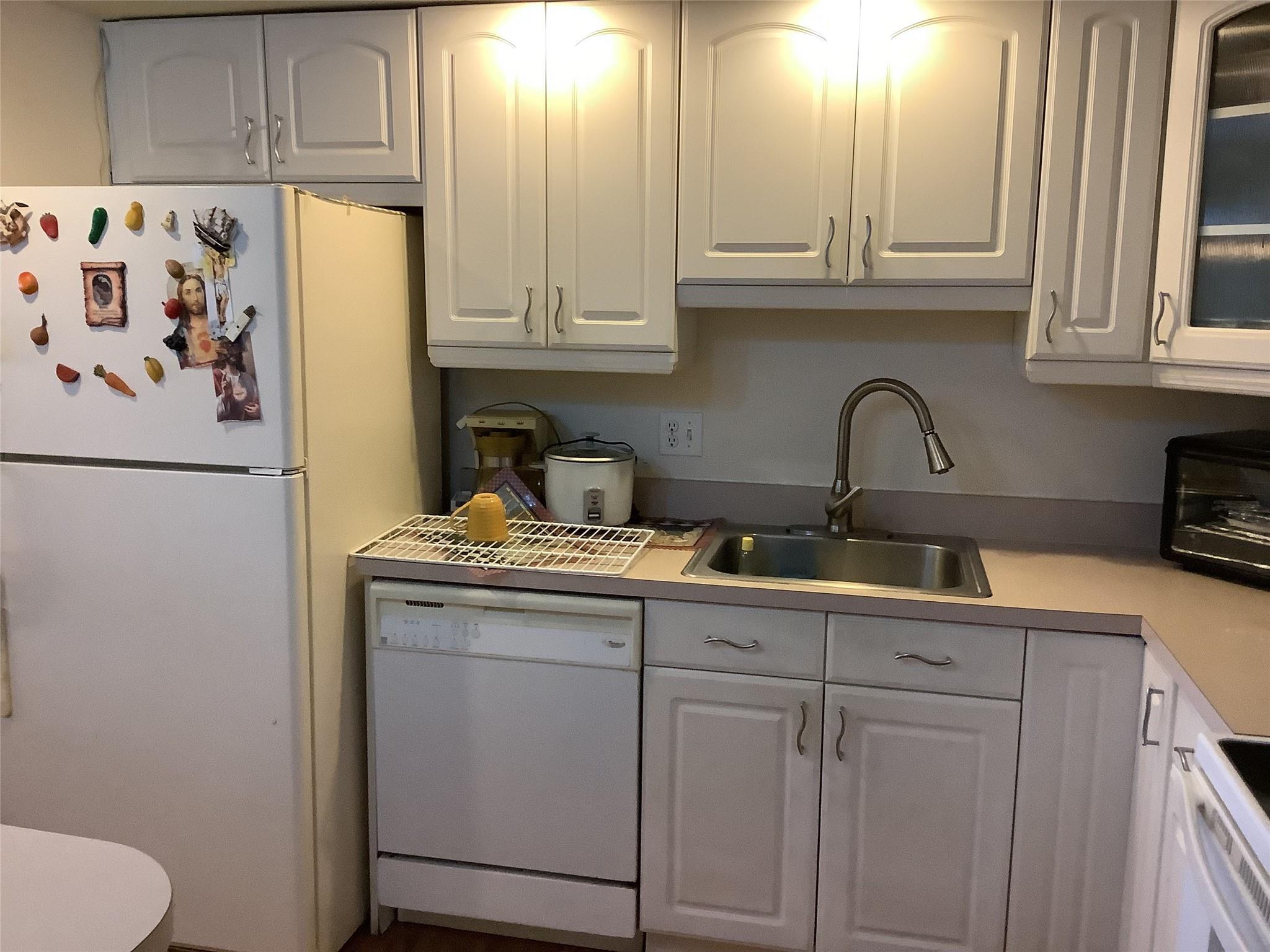 Homes for sale in Pembroke Pines, FL | 1300 Saint Charles #PH13, Pembroke Pines, FL 33026 | MLS# F10481893